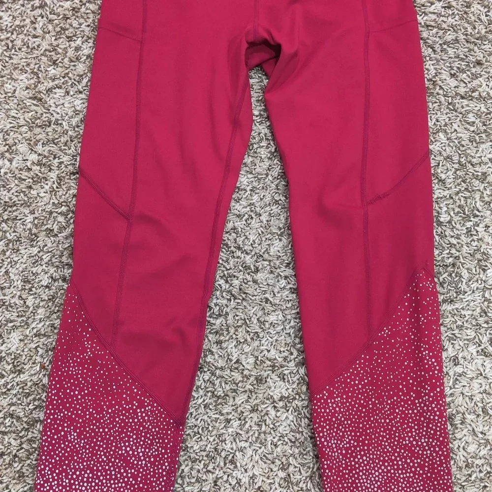 Zyia Active Merlot Pocket Reflective Light n Luxe 7/8 High Rise leggings, sz 6-8 - Picture 3 of 9